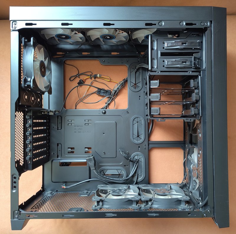 Carcasa PC Corsair Obsidian 450D + 8 ventilatoare Corsair + controller NZXT Sentry 3 - Image 3